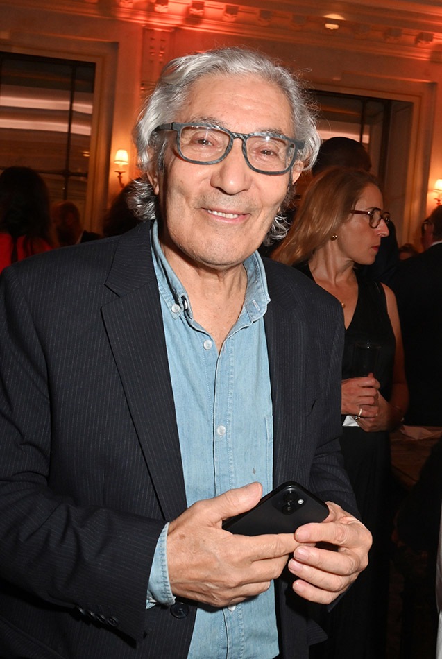 Boualem Sansal prêt pour son entrée au Musée Grévin