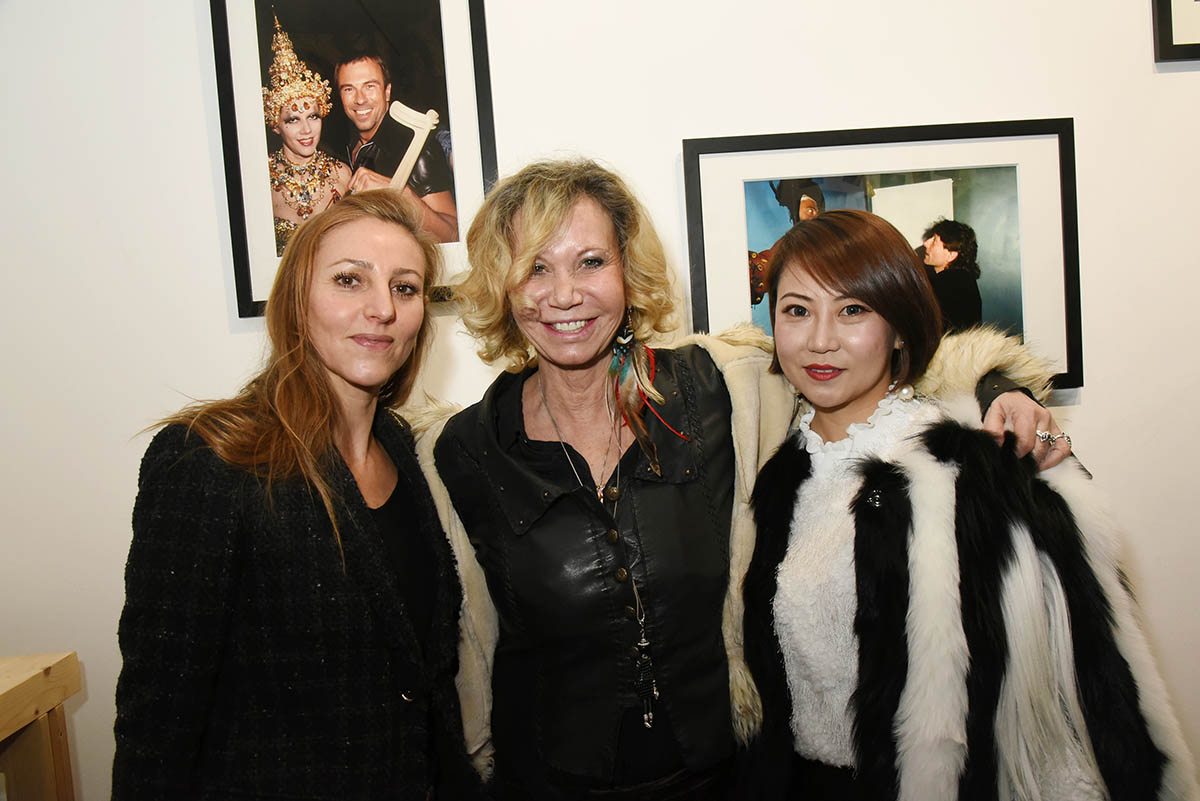 Isabelle Theviot Fiona Gelin et Mandy Ophelie Zhang sont fans de Suzanne Bartsch et de Thierry Mugler