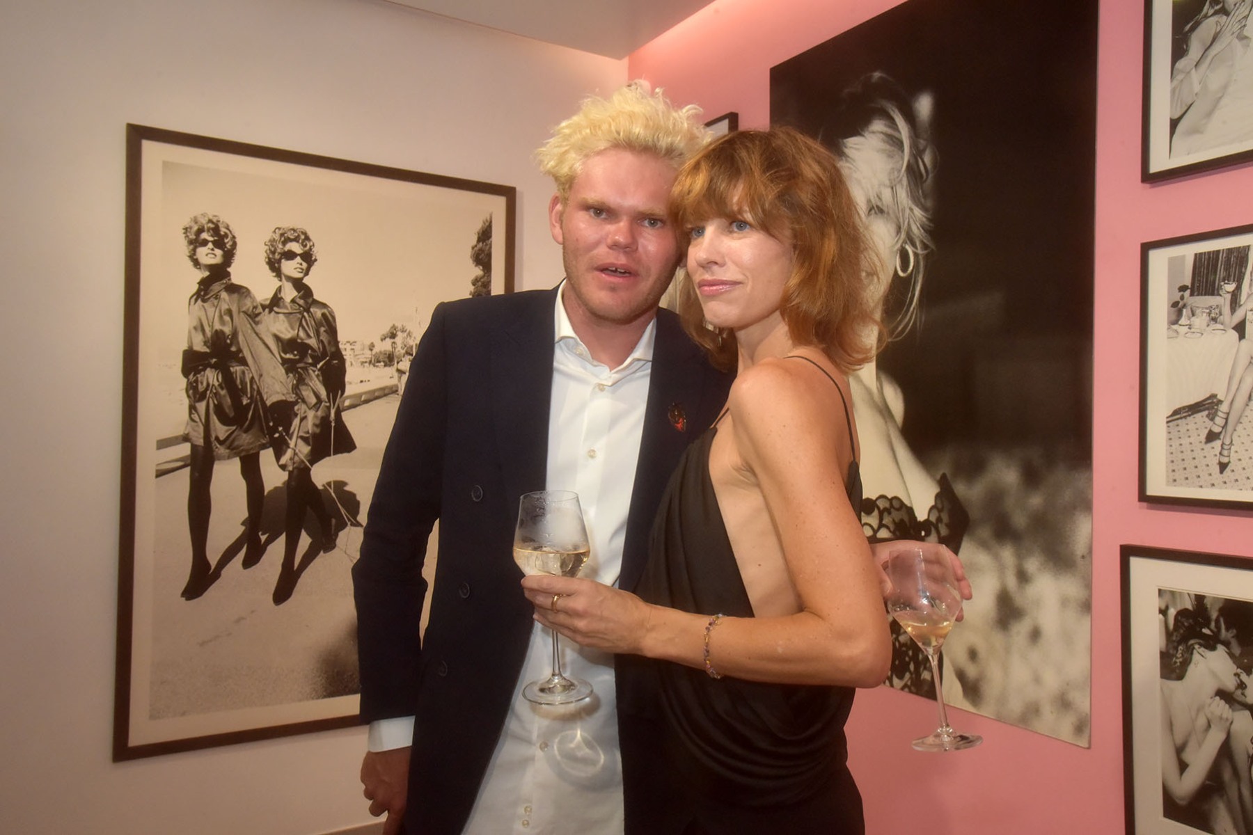 Max Ricker trouve que Lesley Feipel a du chien !