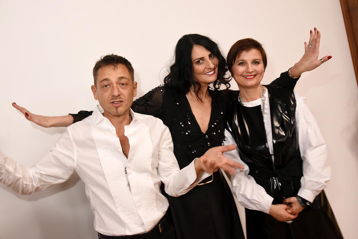 Avec Yassen Samouilov et Livia Stoianova Sylvie Ortega en mode Shiva moi plutot en mode Shivass