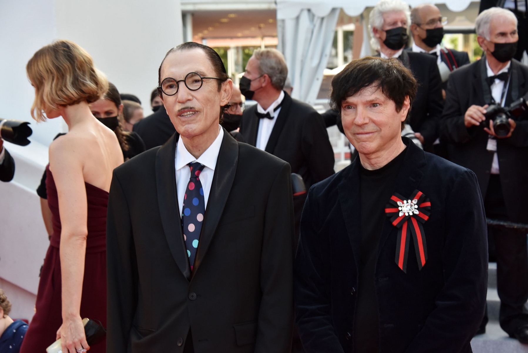Ron et Russel Mael des Sparks Brothers sont venu chercher la Palme du BEST scénar pour Leos Carax !
