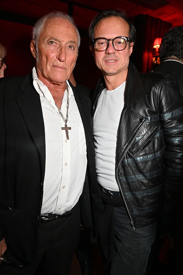 Franck Ros, et Stephane Ruffier Meray sont ils venus pour un safari Bunnies?