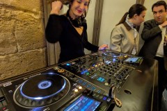 Ambiance musicale pour cette soirée de lancement au liquide rue de l arbre Sec