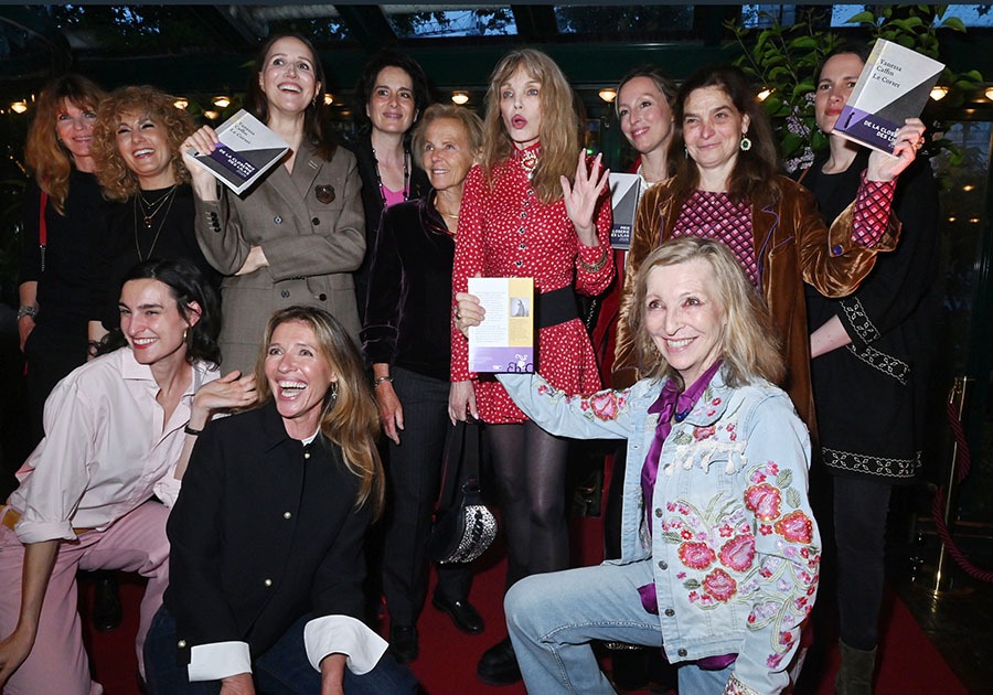 Prix de La Closerie 2026 Vanessa Caffin pour son book "Le Corset"est portée aux nues par notre parterre de jury: Gwendoline Hamon, Abnousse Shalmani, Christine Ockrent, Arielle Dombasle, Adélaïde de Clermont-Tonnerre, Clara Ysé.1st rank : Nine d’Urso, Carole Chretiennot et Emmanuelle de Boysson