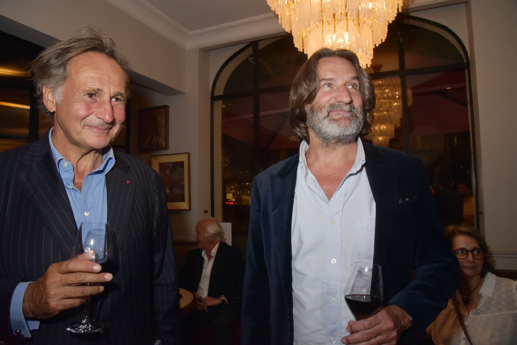 Pierre Olivier Sur reçoit un nouvel invité qui vient d'arriver ? Damned !Frederic ( 99 Francs) Beigbeder SVP !!
