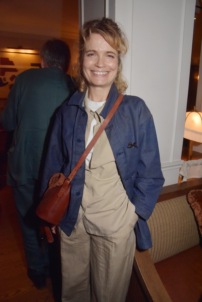 Ce soir Sarah Biasani prolote en mode bleu de chauffe