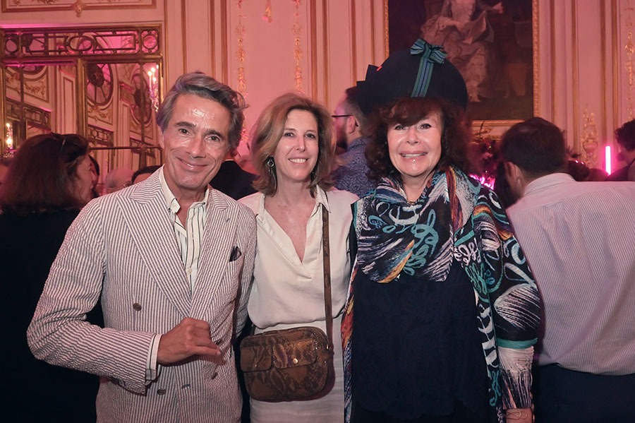 Vincent Darré avec Soline Delos et Elisabeth Lenchener qui est deja prête pour le Prix de Diane