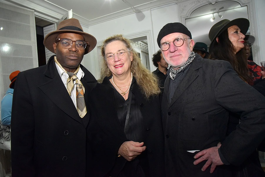 Thierry Laromaniere Curateur et le couple peinturliers Margot Lazar et Claude Lazar