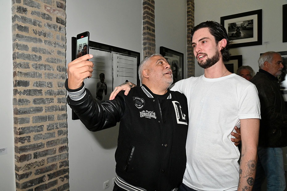 Jaid à Shanon "Hey tu es Seddak pour un selfie?"