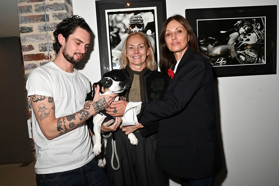 Pour Shanon Aujard, Gabriella Cortese Rioufol et Lydia Andrei, Le dog Wolfy c'est lui le king de la soirée