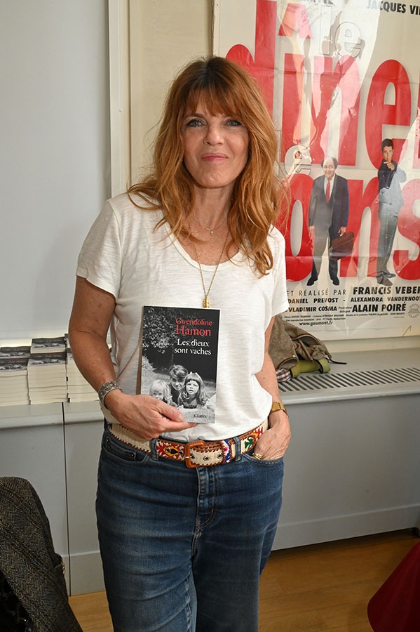Gwendolyne Hamon et son Book : "Les Dieux sont Vaches " (Qui rient pas !)