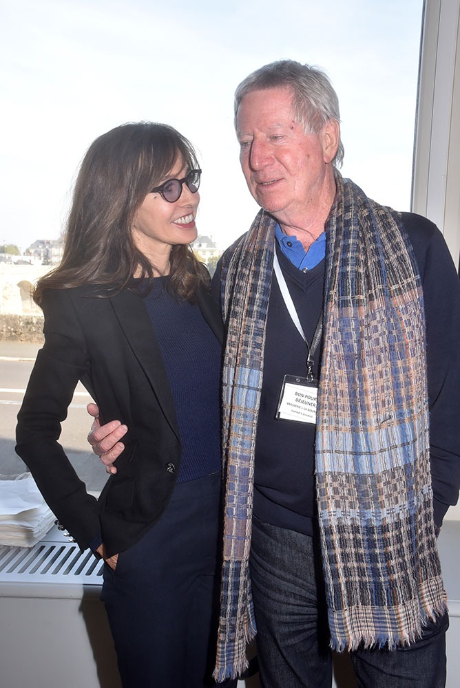 Anne Parillaud va t elle tourner dans "Pars Vite, Tire et Reviens tard" le prochain Regis Warnier