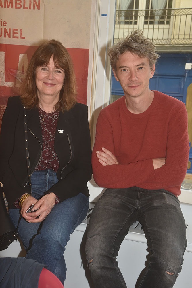 Swann Arlaud est venu en supporter del ’écrivaine Tatiana Vialle