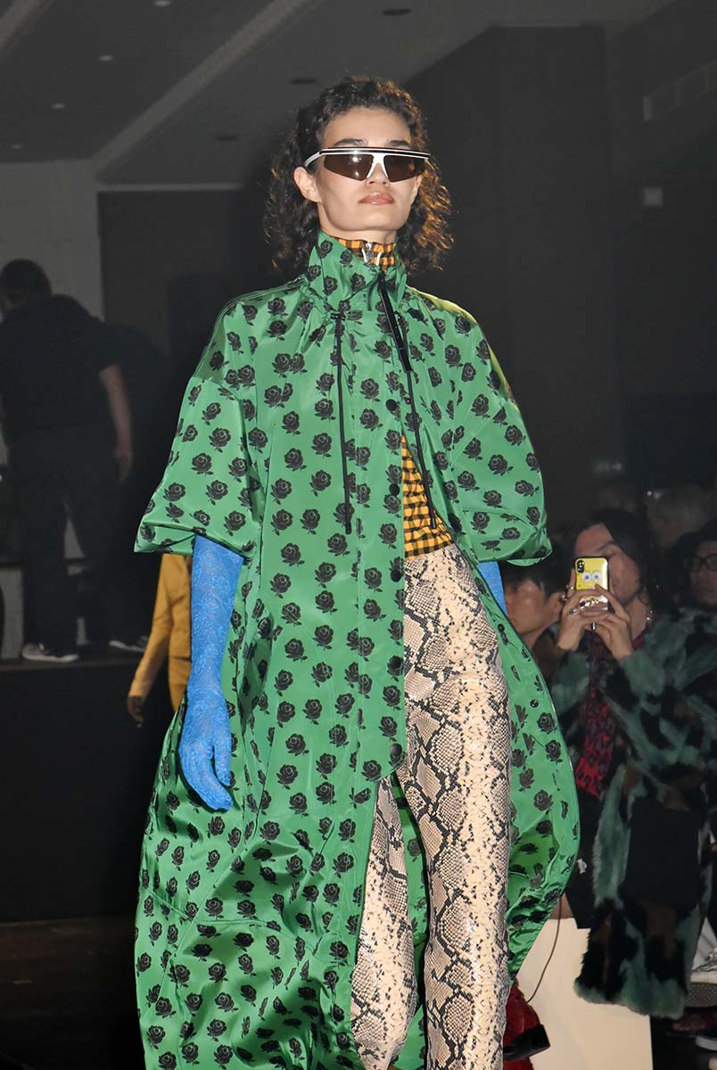 Kenzo une Une Snake A lunettes
