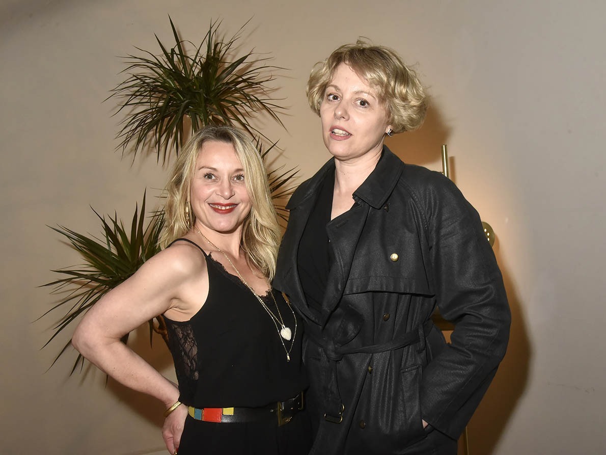 Gerrie Nicot et Elisabeth Grava Le Carré blondes pas pudibondes