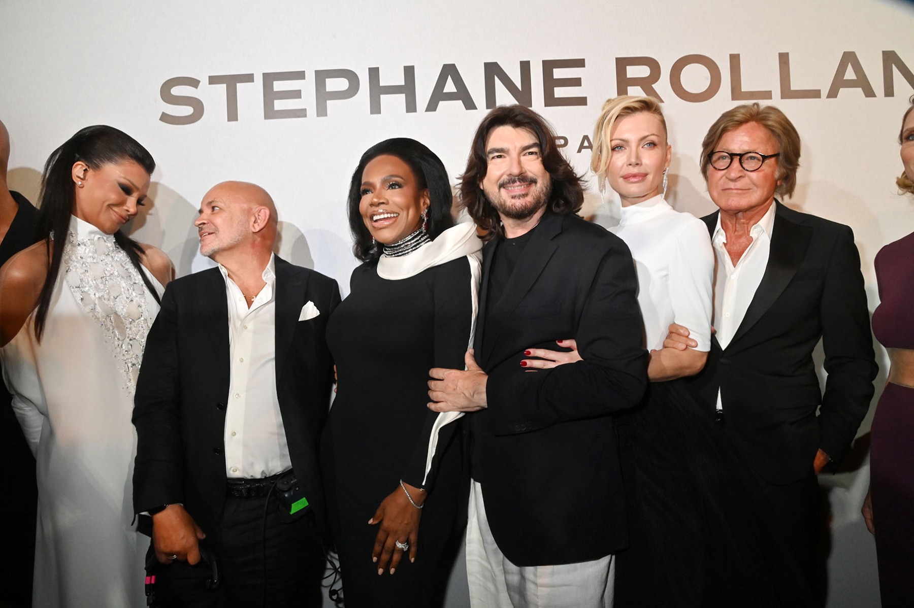 Photo de classe Oumaima Taleb, Pierre Martinez, Sheryl Lee Ralph, Designer Stéphane Rolland, Keni Silva and Mohamed Hadid le pere de Bella Hadid !!