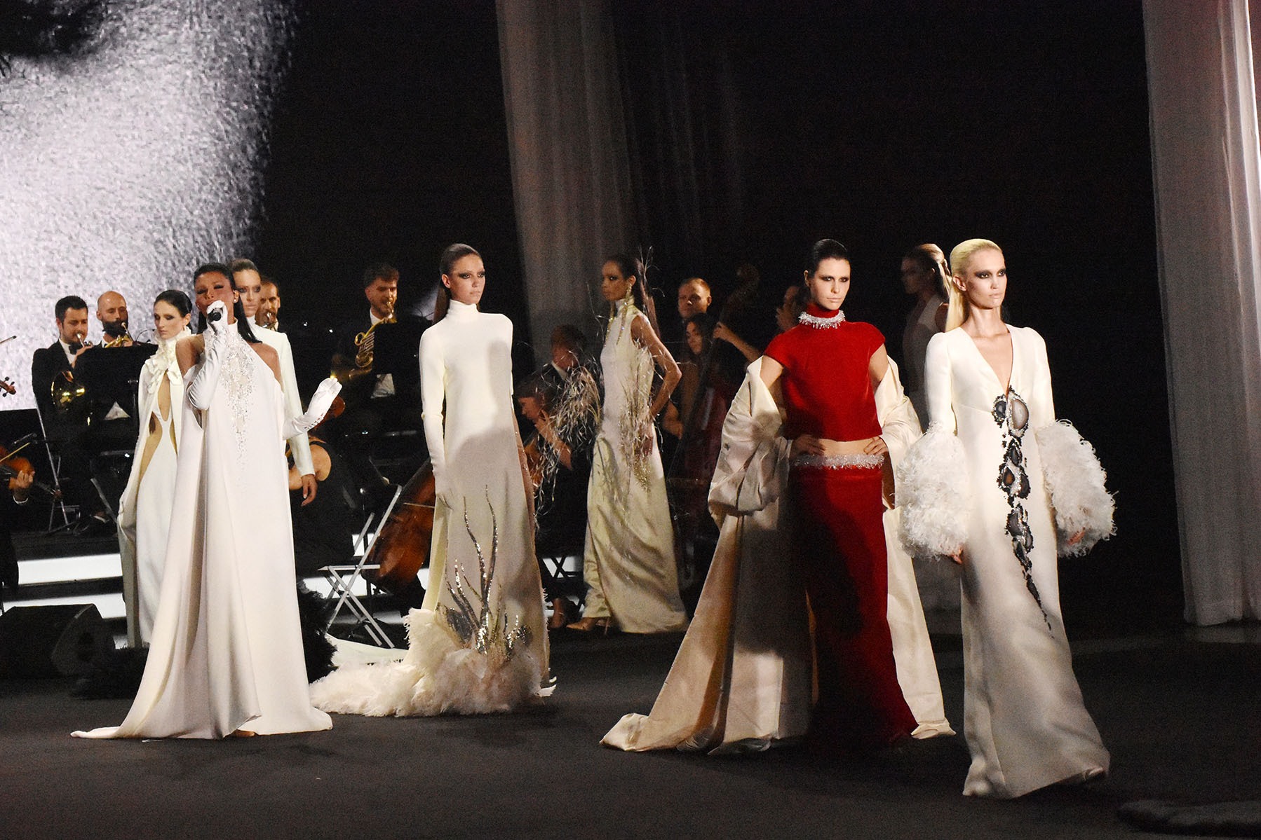 Oumaima Taleb et les models à la Finale