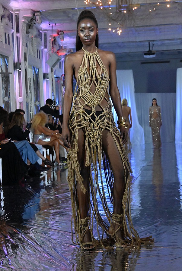 Liane la chasseresse by Stevens Ishay