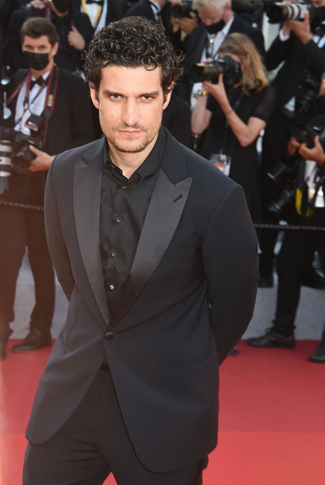 Louis Garrel lougaroutte en beau ténébreux