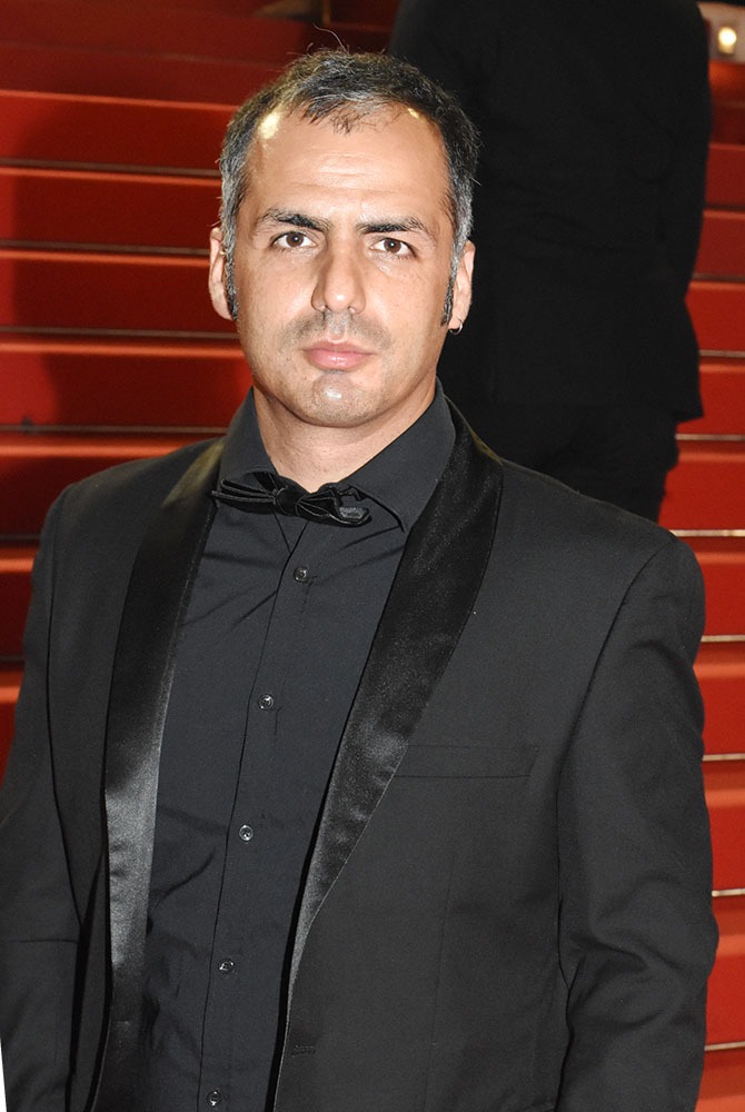 Mustafa Ozgun est réal et tourne beaucoup avec des acteurs chinois !!