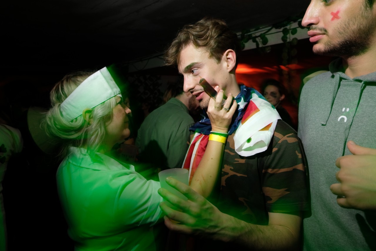 La potion d'amour, ne faites pas la guerre