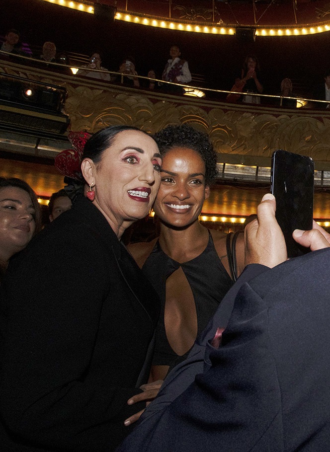 Rossy de Palma and Narah Baptista trop contentes d'apparaitre dans les stories de Vincent Cassel !