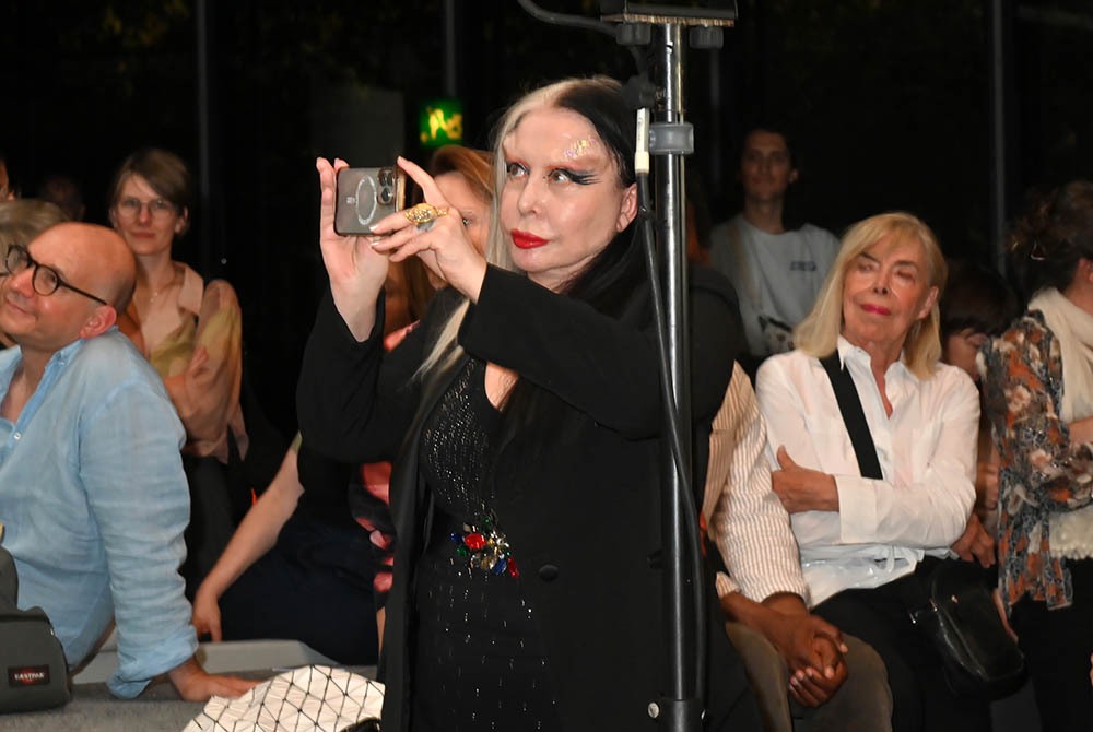 ORLAN fait sa snipeuse