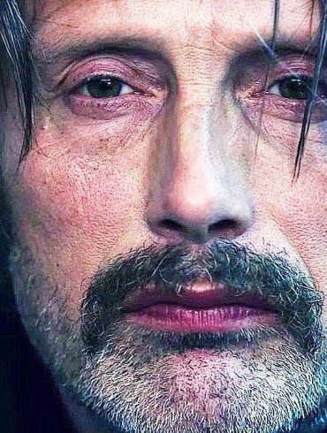 Mads Mikkelsen a une drole de poker face