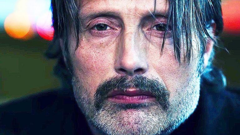 Mads Mikkelsen a une drole de poker face