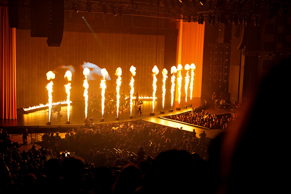 spectacle flamme