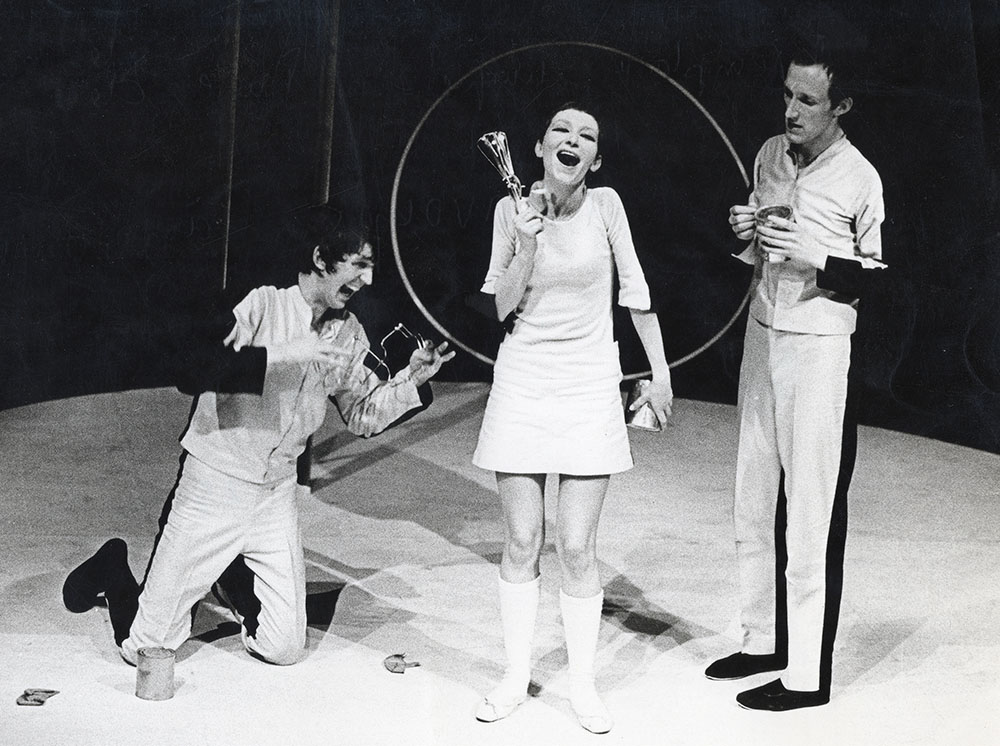 Maman j’ai peur_
Jacques Higelin, Brigitte Fontaine et Rufus en 1967.
